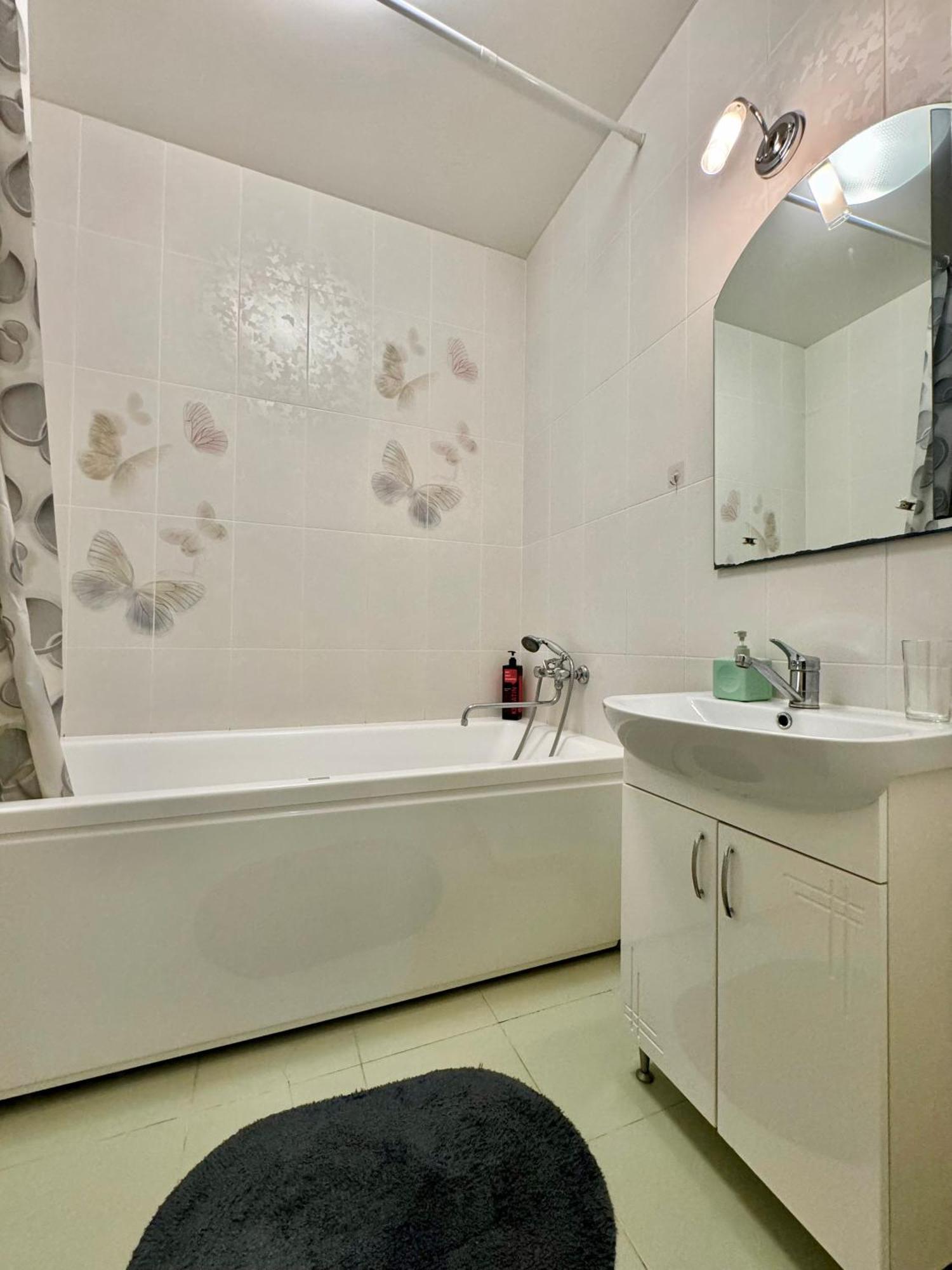 Apartpoltava Світлі Просторі Апартаменти 80М2 , 2-Окремі Кімнати, Новобудова Центр Чек Банківський Extérieur photo