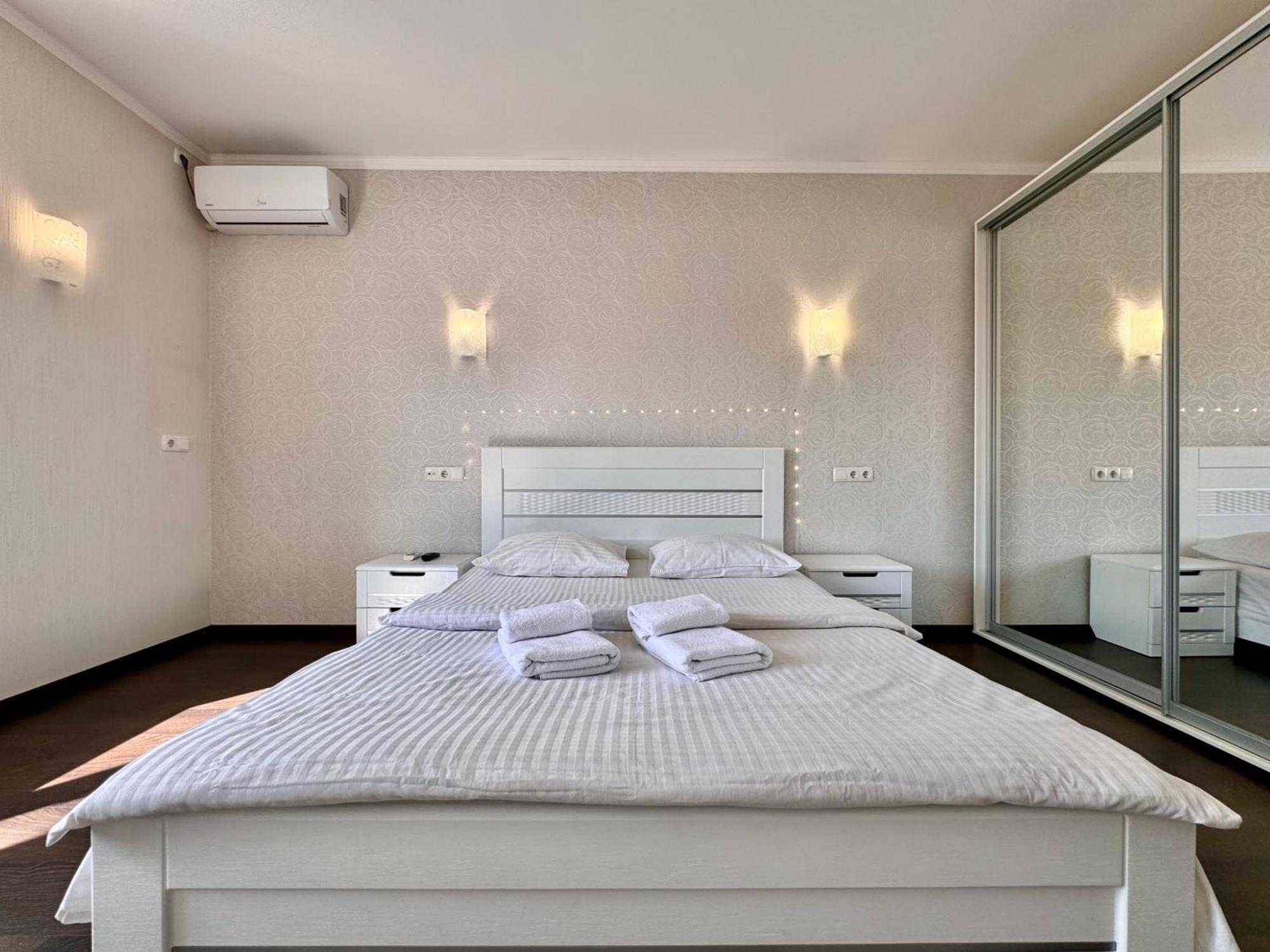 Apartpoltava Світлі Просторі Апартаменти 80М2 , 2-Окремі Кімнати, Новобудова Центр Чек Банківський Extérieur photo