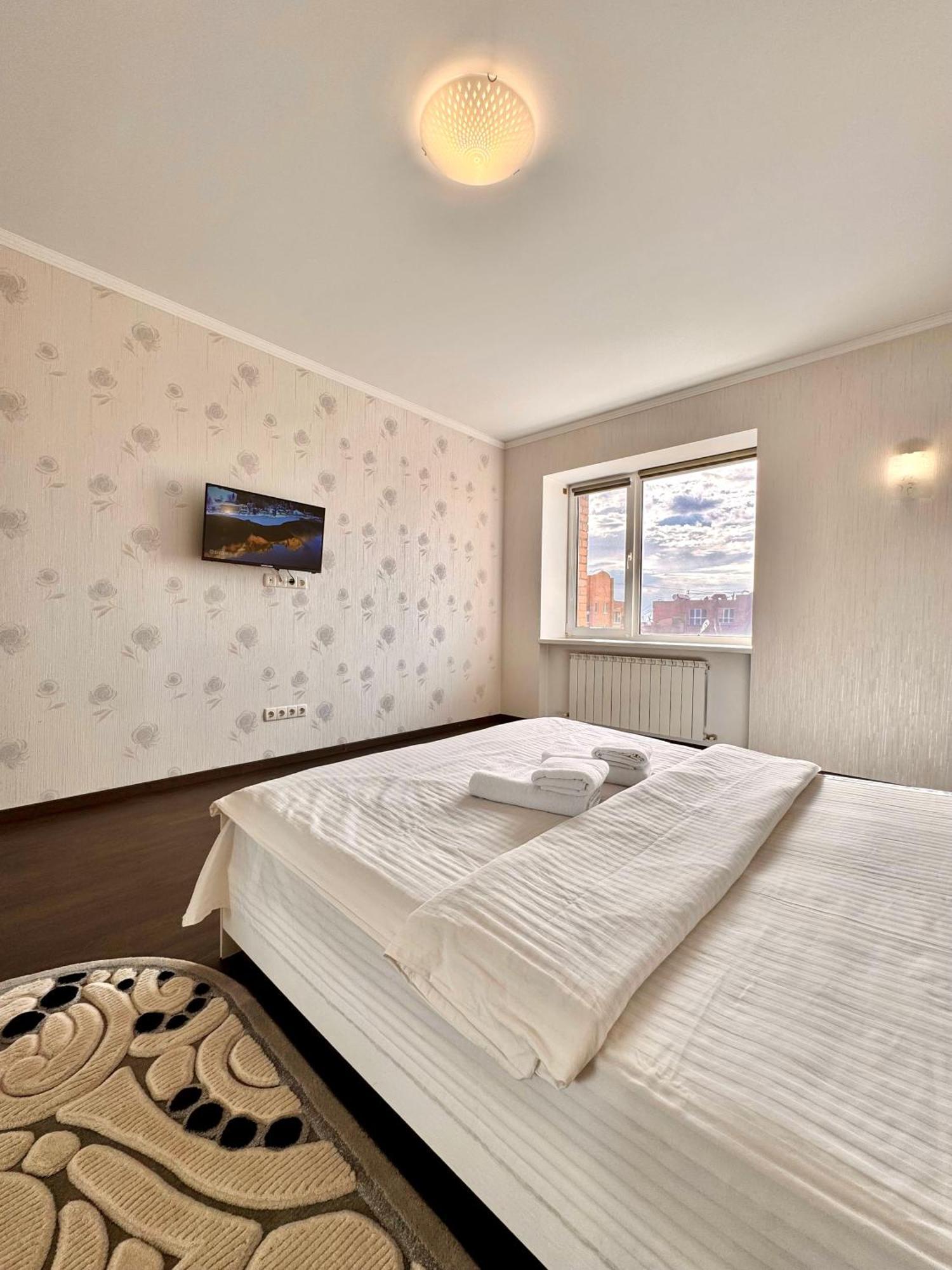 Apartpoltava Світлі Просторі Апартаменти 80М2 , 2-Окремі Кімнати, Новобудова Центр Чек Банківський Extérieur photo